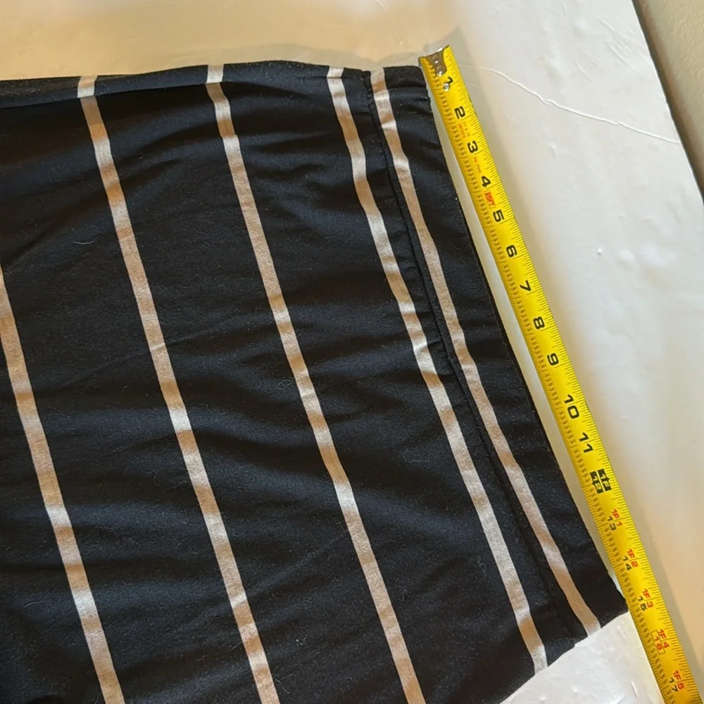 Ambiance Apparel Women’s Knit Striped Black and Tan Long Skirt size Large